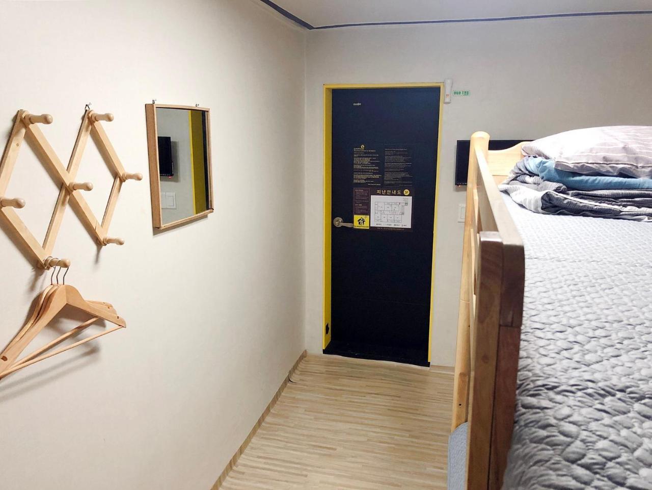 24 Jongno Tower Guest house Seoul