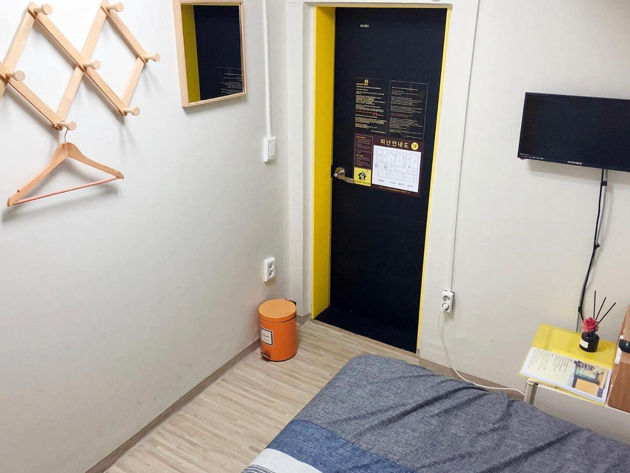 24 Jongno Tower Guest house Seoul